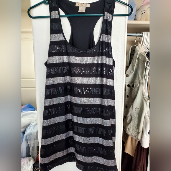 Arden B Black and Silver Sequin Tank Top - Picture 1 of 4